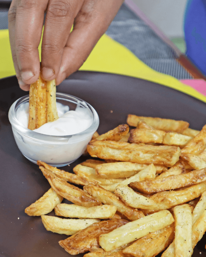 dip fries with sauce