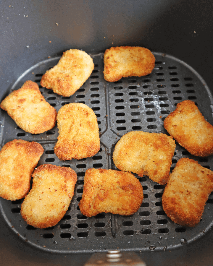 cooked air fryer chicken nuggets 