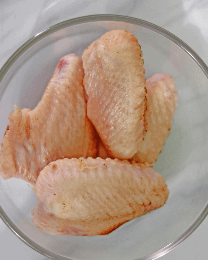 wash and dry chicken wings