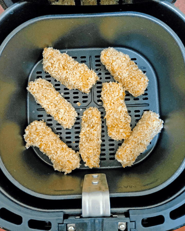 mozzarella sticks in air fryer basket