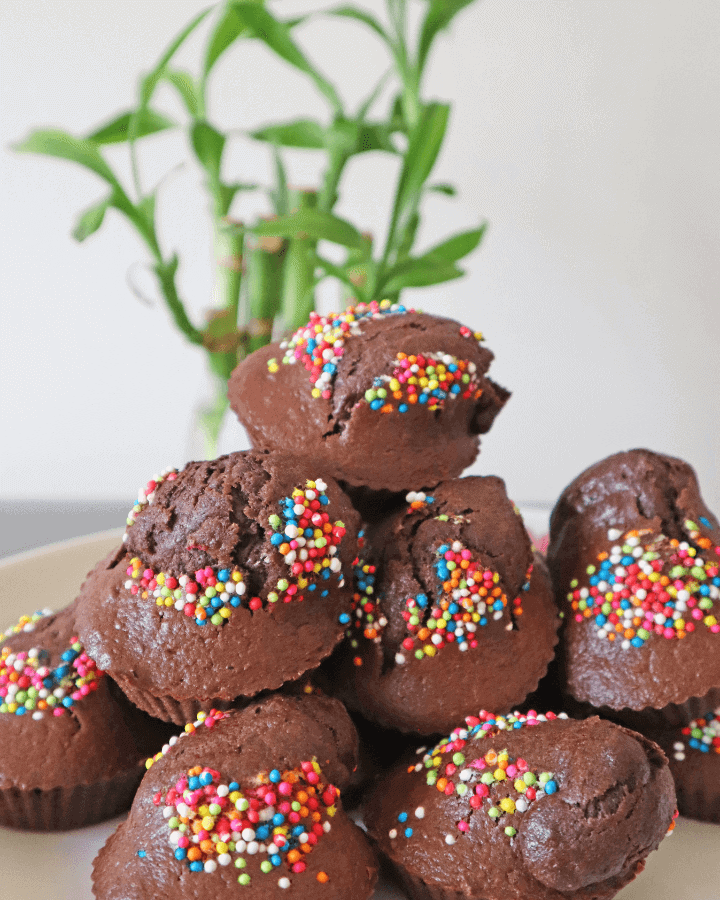 Air fryer chocolate cupcakes