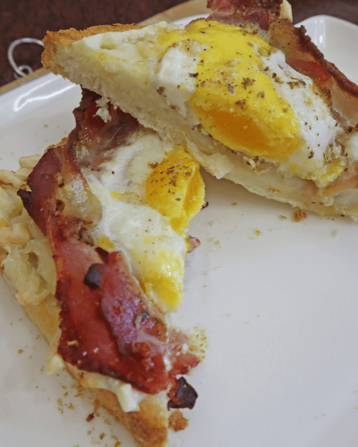 air fryer bacon and egg breakfast