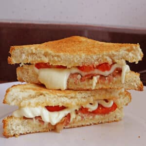 air fryer grilled cheese with bacon featured
