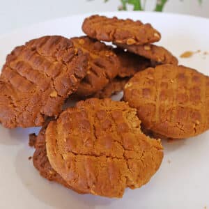 air fryer peanut butter cookies featured