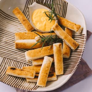 frozen breadsticks in air fryer featured