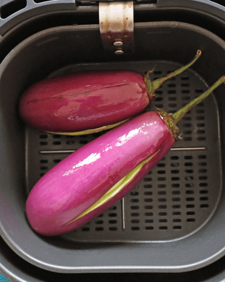put eggplants in air fryer basket 