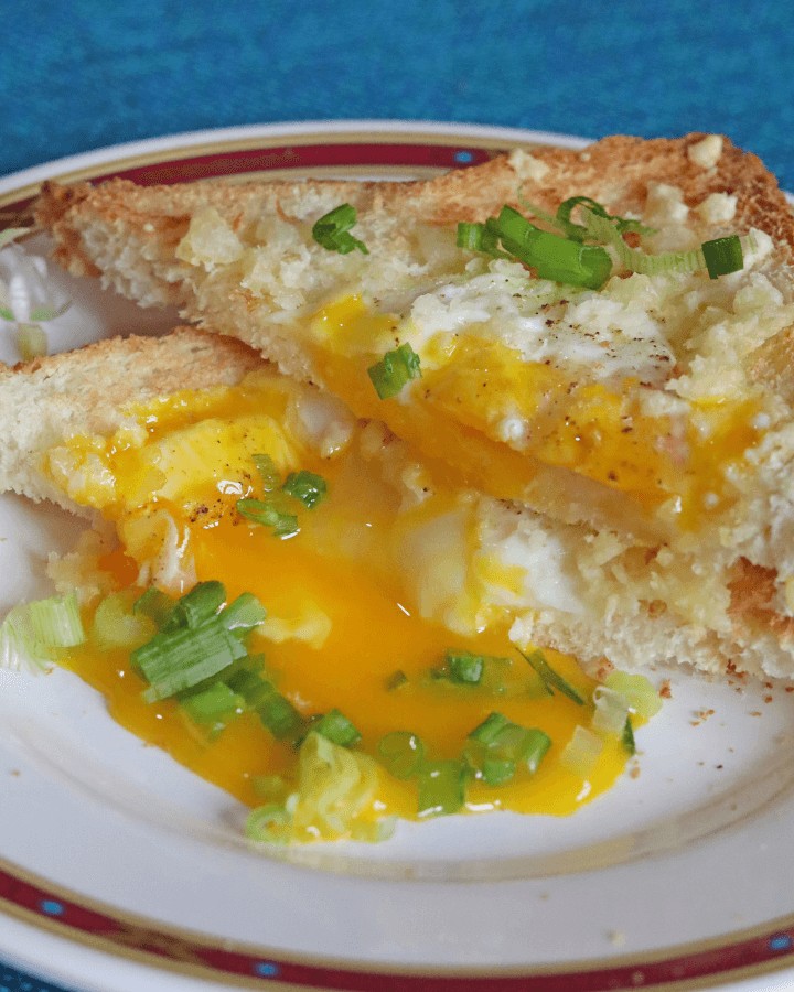 egg toast air fryer in plate