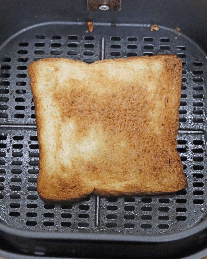 bread slice in air fryer