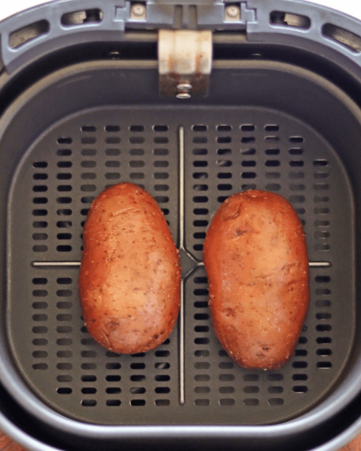 air fryer baked potatoes time