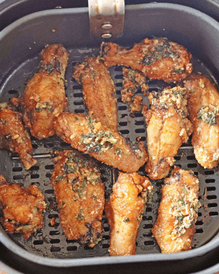 air fryer garlic butter chicken wings