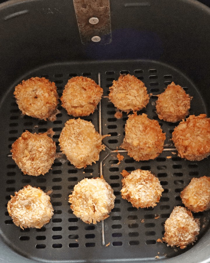 remove banana fritters from air fryer