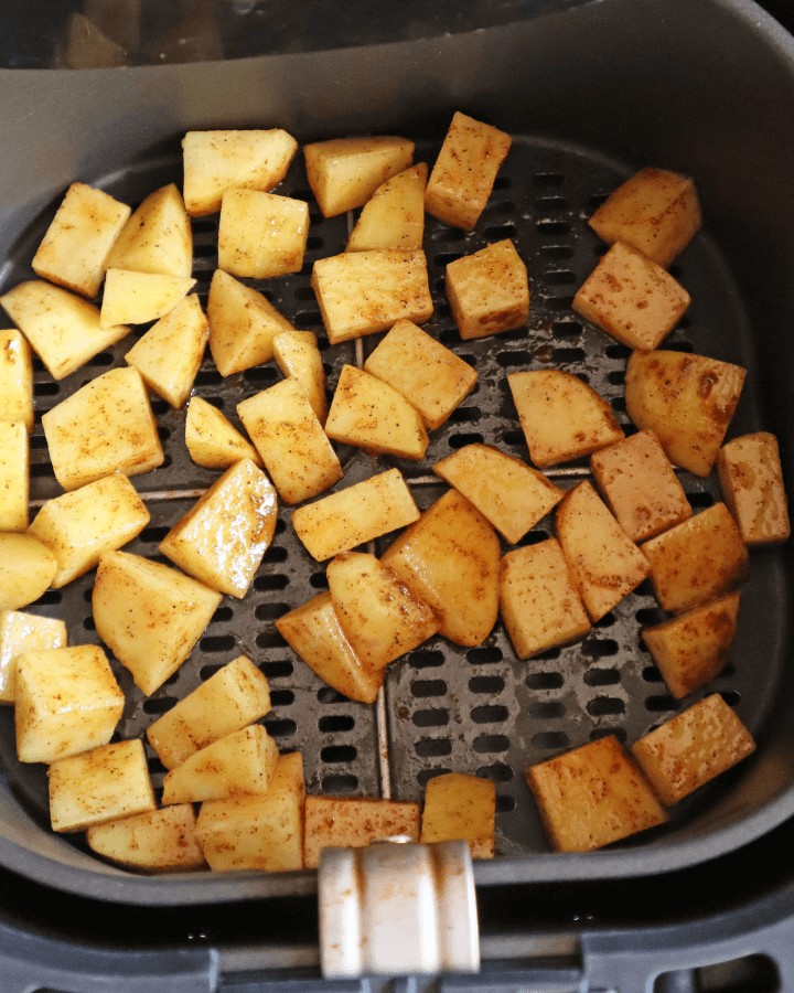 place potatoes in air fryer