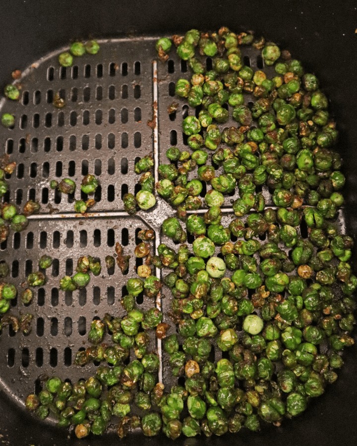 air fryer roasted green peas