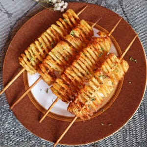 air fryer accordion potatoes featured
