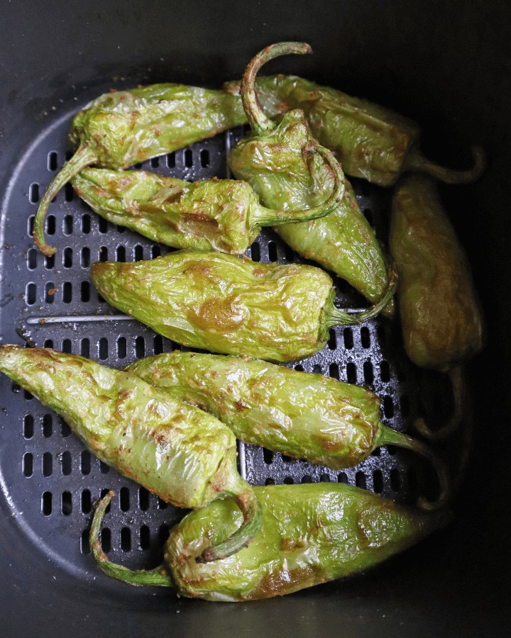 remove shishito peppers air fryer